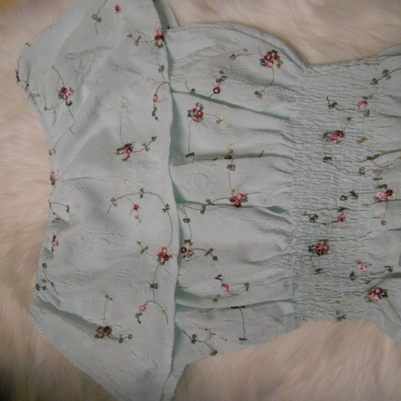 Cropped Top - Picture 2 of 2